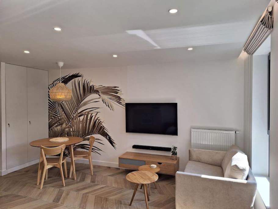 New Funcional Easy Stay High Standard Krakow Apartment Free Garage Parking Exteriör bild